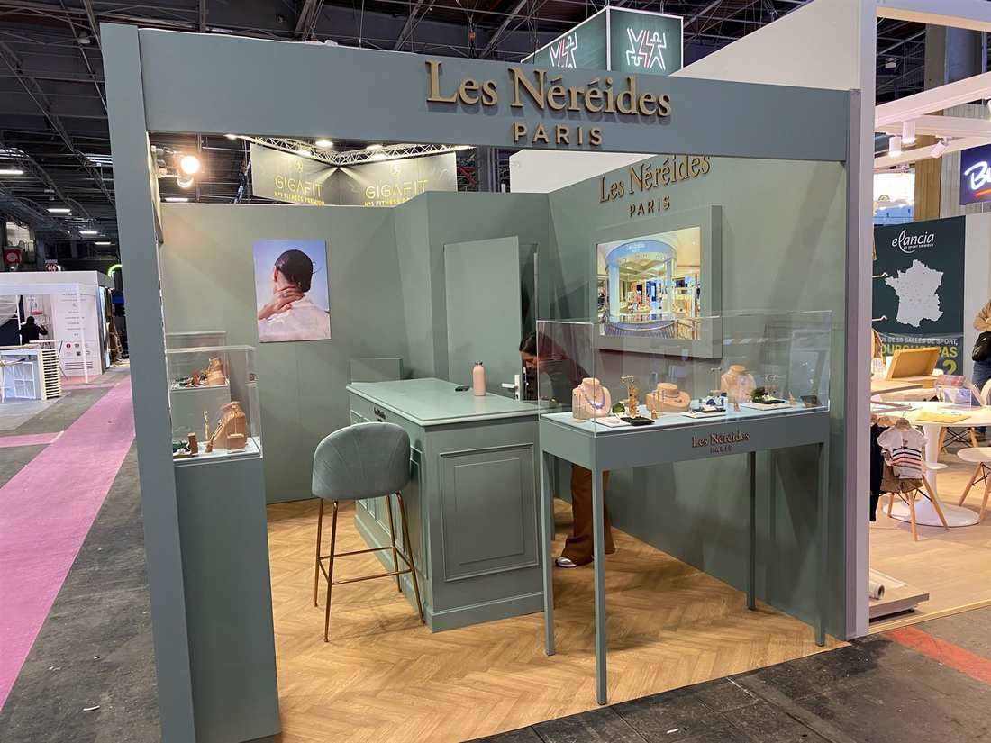 Événementiel plastique sur mesure 6 Comptoir éphémère en Plexiglas® transparent pour événementiel